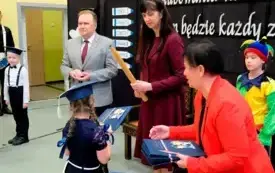Pasowanie na ucznia w SP Chełmno001182
