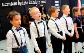 Pasowanie na ucznia w SP Chełmno001145
