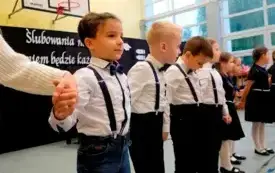 Pasowanie na ucznia w SP Chełmno001143