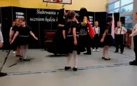 Pasowanie na ucznia w SP Chełmno001124