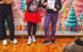 Sportowa zabawa Mikołajkowa0125