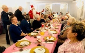 Spotkanie wigilijne Senior&oacute;w z Dziennego Domu Seniora (38)