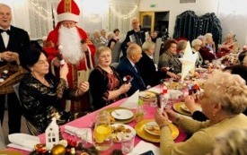 Spotkanie wigilijne Senior&oacute;w z Dziennego Domu Seniora (32)