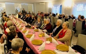 Spotkanie wigilijne Senior&oacute;w z Dziennego Domu Seniora (24)