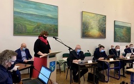 Sesja Rady Miejskiej Pniewy-marzec 2021 (11)