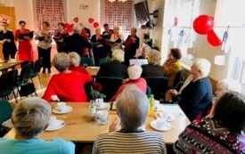 Walentynki w Domu Seniora (1)