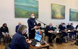 Sesja Rady Miejskiej Pniewy-marzec 2021 (7)