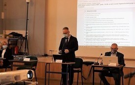 Sesja Rady Miejskiej Pniewy-marzec 2021 (2)