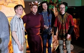 Kr&oacute;l Lew030