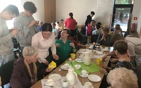 Powitanie wiosny u Senior&oacute;w (19)