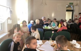 Powitanie wiosny u Senior&oacute;w (11)