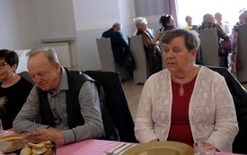 Świąteczne spotkanie emeryt&oacute;w13