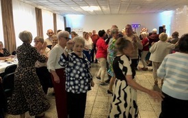 Taneczna majowka u senior&oacute;w (14)
