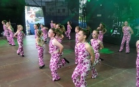 Dni Pniew-dzień 1001056