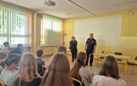 Straż Miejska odwiedziła uczni&oacute;w Szkoły Podstawowej w Pniewach (2)
