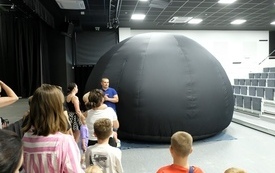 Mobilne planetarium (1)