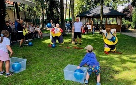 Integracyjny piknik sportowy w Dziennym Domu Seniora Pniewy (36)