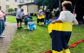 Integracyjny piknik sportowy w Dziennym Domu Seniora Pniewy (34)