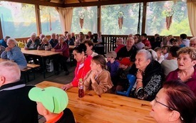 Integracyjny piknik sportowy w Dziennym Domu Seniora Pniewy (24)