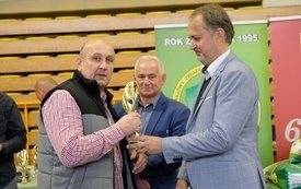 Wręczenie nagr&oacute;d podczas Wystawy Kr&oacute;lik&oacute;w 2021 w Pniewach 19
