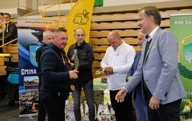 Wręczenie nagr&oacute;d podczas Wystawy Kr&oacute;lik&oacute;w 2021 w Pniewach 30