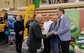 Wręczenie nagr&oacute;d podczas Wystawy Kr&oacute;lik&oacute;w 2021 w Pniewach 48