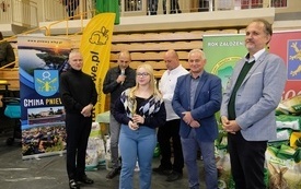 Wręczenie nagr&oacute;d podczas Wystawy Kr&oacute;lik&oacute;w 2021 w Pniewach 56