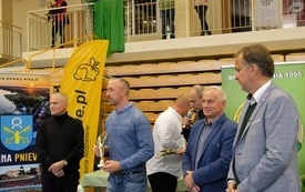 Wręczenie nagr&oacute;d podczas Wystawy Kr&oacute;lik&oacute;w 2021 w Pniewach 67