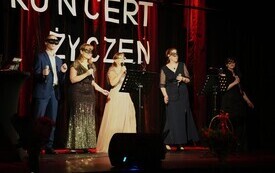 Muzyczna podr&oacute;ż do lat 80. za nami! Koncert Życzeń &bdquo;Polskie przeboje lat 80 (3)