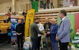 Wręczenie nagr&oacute;d podczas Wystawy Kr&oacute;lik&oacute;w 2021 w Pniewach 113