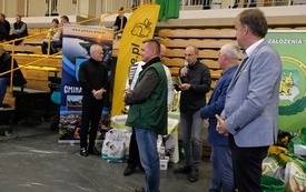 Wręczenie nagr&oacute;d podczas Wystawy Kr&oacute;lik&oacute;w 2021 w Pniewach 125