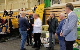 Wręczenie nagr&oacute;d podczas Wystawy Kr&oacute;lik&oacute;w 2021 w Pniewach 134
