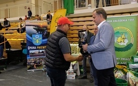 Wręczenie nagr&oacute;d podczas Wystawy Kr&oacute;lik&oacute;w 2021 w Pniewach 148