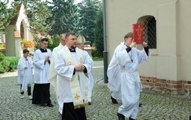Uroczyste przekazanie relikwii św. Jana Pawła II04