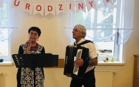 Spotkanie Urodzinowe Senior&oacute;w (29)