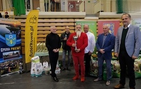 Wręczenie nagr&oacute;d podczas Wystawy Kr&oacute;lik&oacute;w 2021 w Pniewach 163
