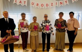 Spotkanie Urodzinowe Senior&oacute;w (17)