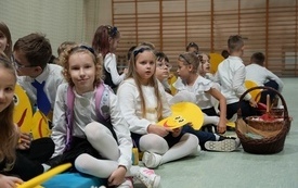 Pasowanie pierwszoklasist&oacute;w w Szkole Podstawowej w Pniewach (216)