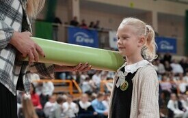 Pasowanie pierwszoklasist&oacute;w w Szkole Podstawowej w Pniewach (213)