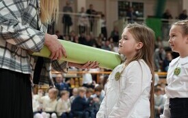 Pasowanie pierwszoklasist&oacute;w w Szkole Podstawowej w Pniewach (202)