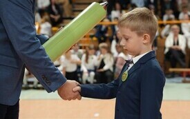 Pasowanie pierwszoklasist&oacute;w w Szkole Podstawowej w Pniewach (166)