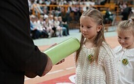 Pasowanie pierwszoklasist&oacute;w w Szkole Podstawowej w Pniewach (139)