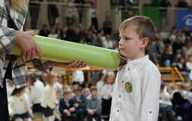 Pasowanie na pierwszoklasist&oacute;w w Szkole Podstawowej w Pniewach (210)