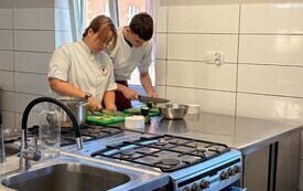 Koreańskie smaki w naszej szkole! Wyjątkowe warsztaty kulinarne (17)