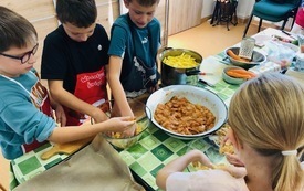 Drugie spotkanie - Międzypokoleniowe Warsztaty Kulinarne (7)
