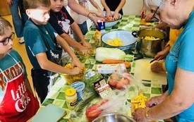 Drugie spotkanie - Międzypokoleniowe Warsztaty Kulinarne (3)