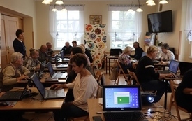Kurs komputerowy w Domu Seniora 2
