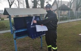 OSP dostarcza ulotki na temat szczepień w Gminie Pniewy (14)