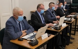 Komisja Wsp&oacute;lna i Sesja Rady Miejskiej Pniewy -25.11.2021 r. 10