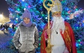 Kiermasz Świąteczny 81
